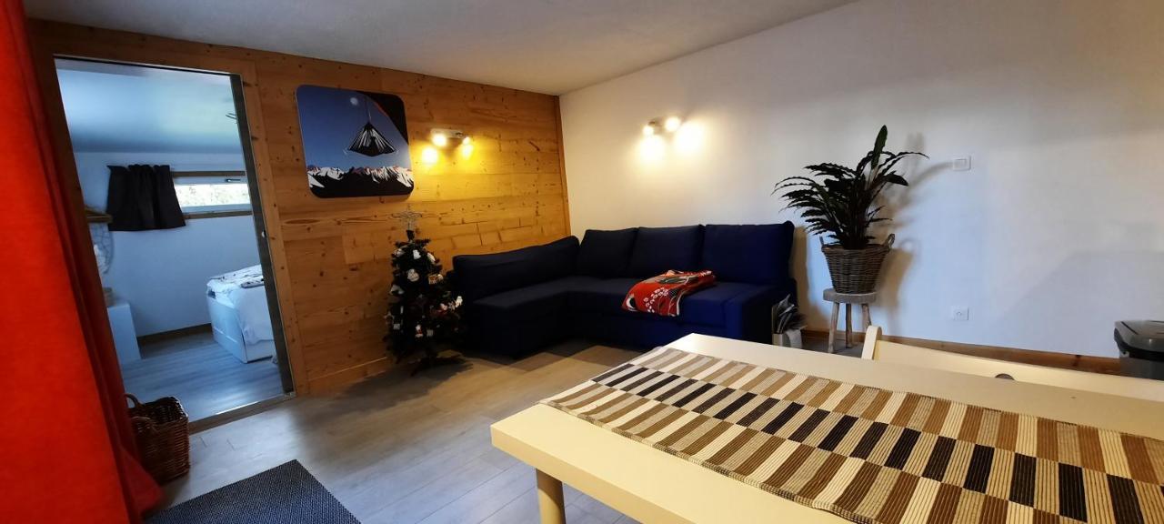 Studio Au Pied Des Montagnes Le Bourg-dʼOisans Exteriör bild