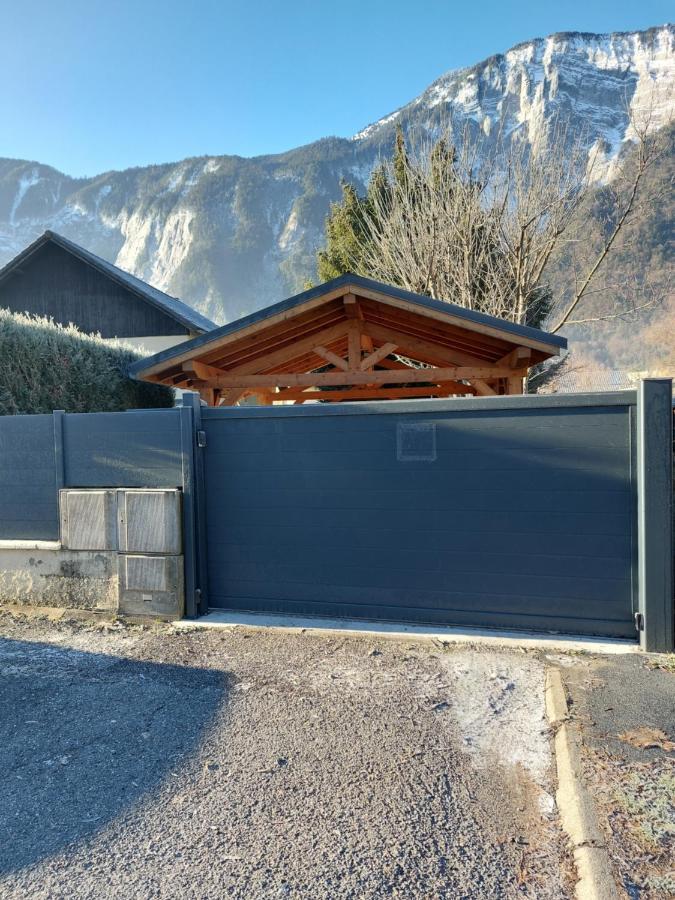 Studio Au Pied Des Montagnes Le Bourg-dʼOisans Exteriör bild