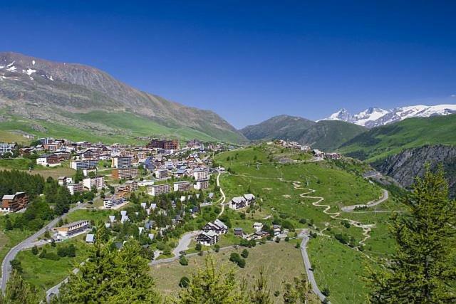 Studio Au Pied Des Montagnes Le Bourg-dʼOisans Exteriör bild